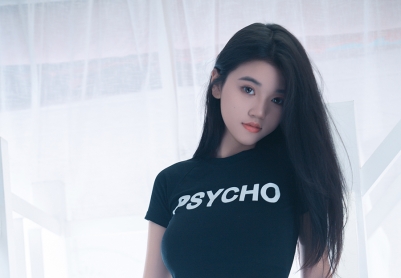【色艺十六周年】极品美女“Cola”回来了！新造型！